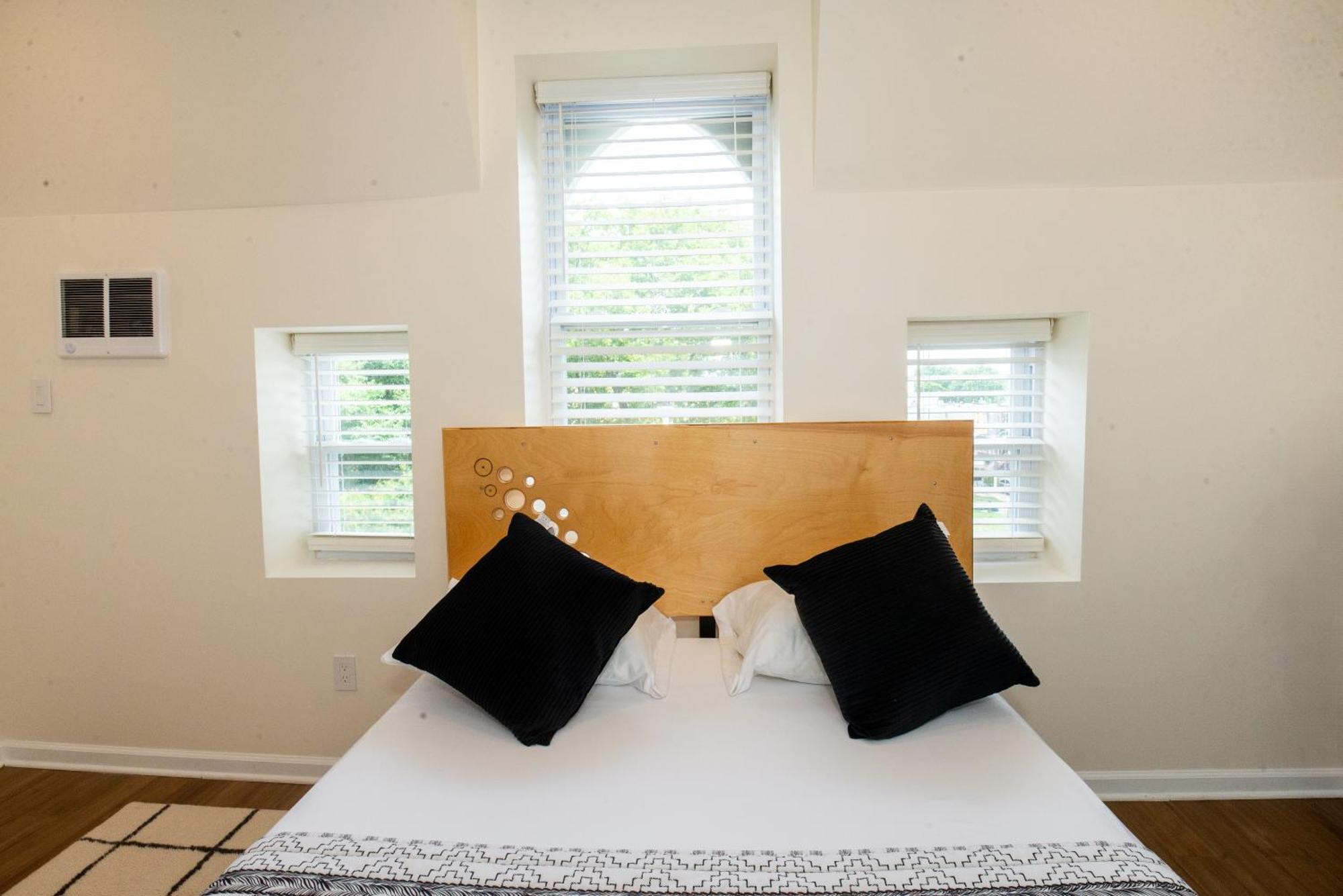 Diamond Center Apartment Philadelphia