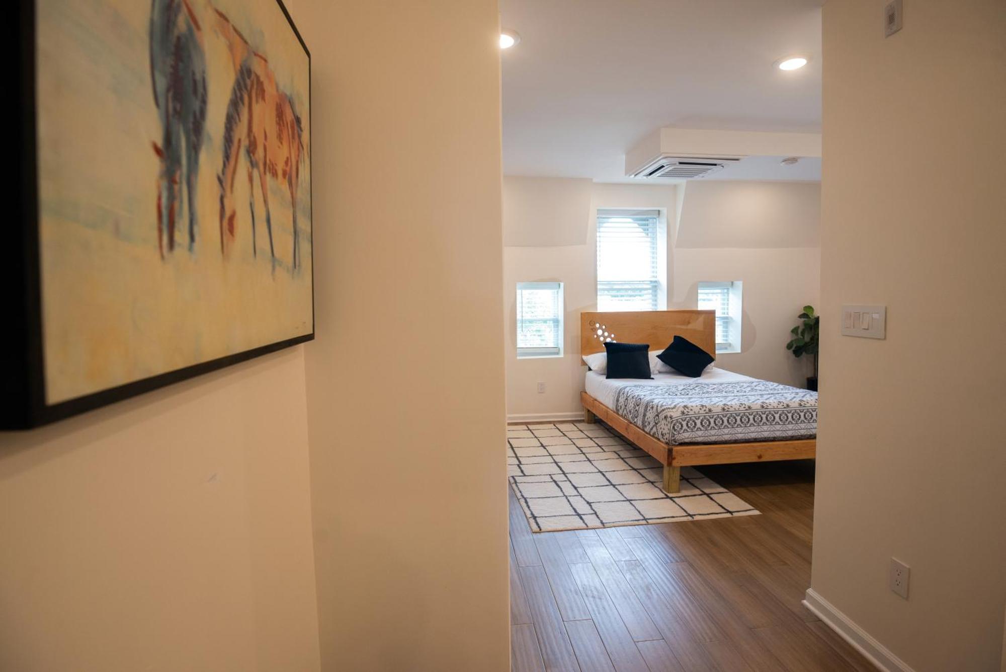 Diamond Center Apartment