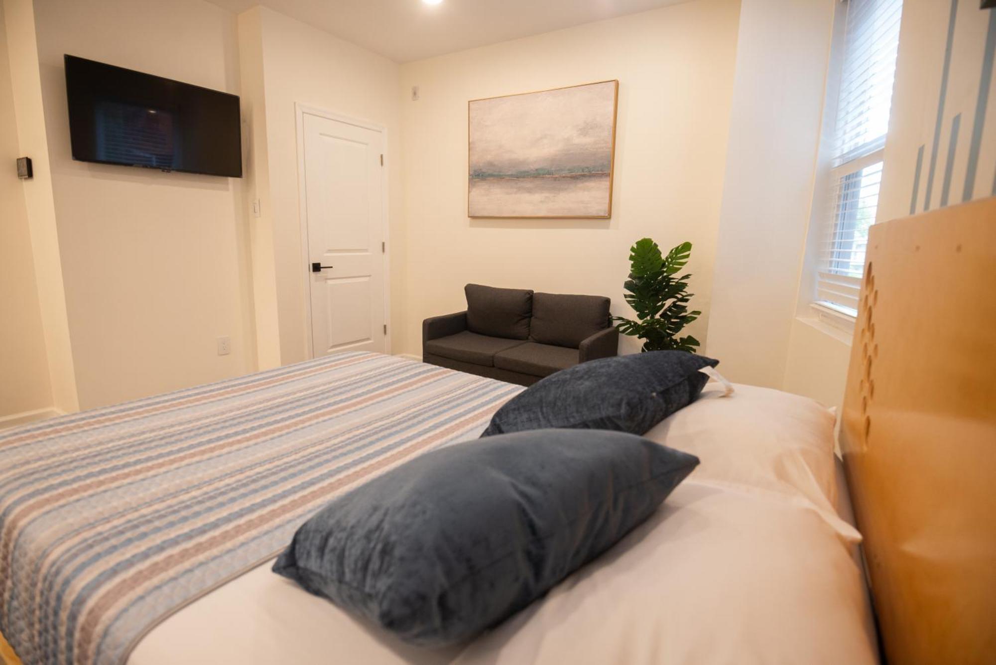 Diamond Center Apartment